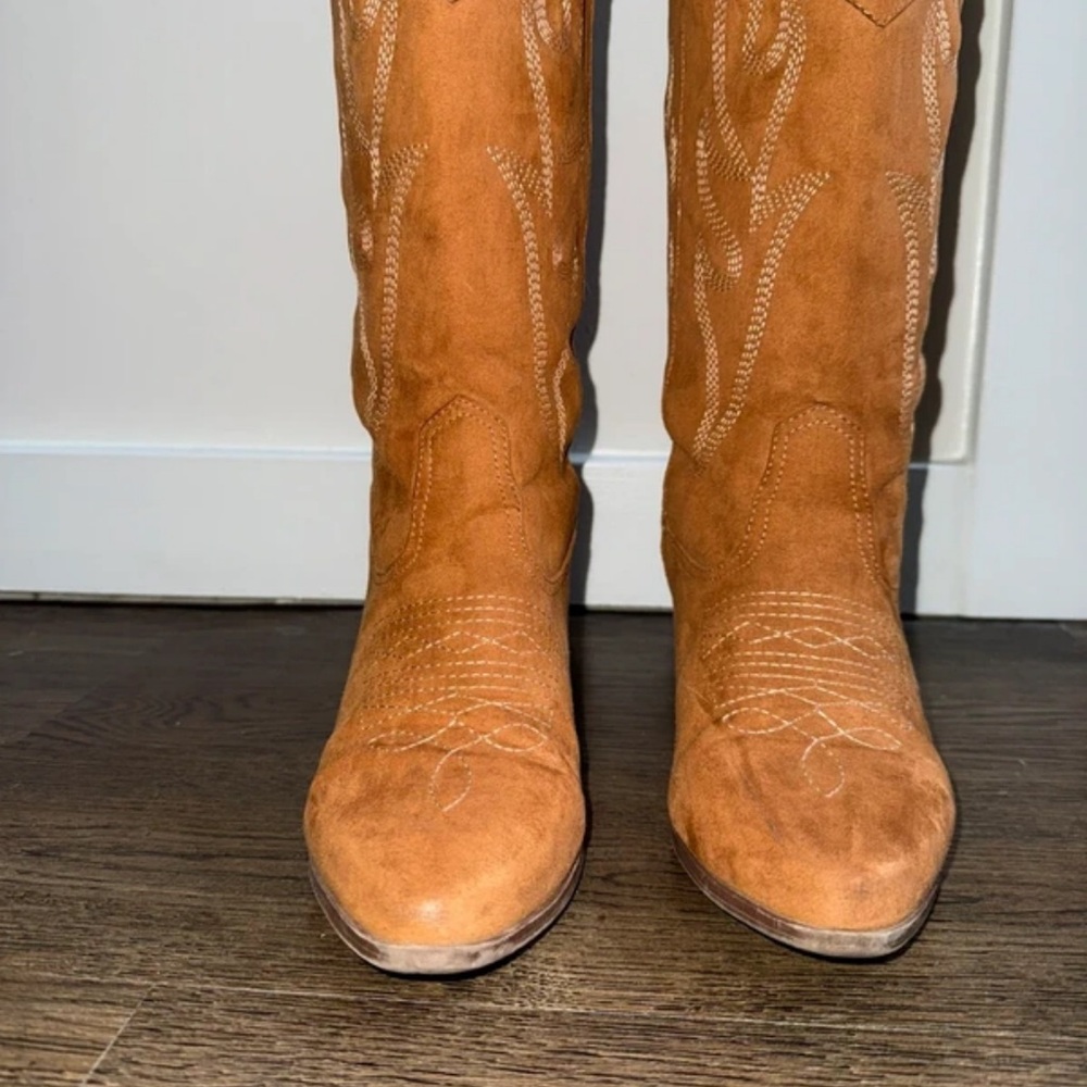 Qupid Tan Suede Western Knee-High Heeled Boots - Picture 2 of 5